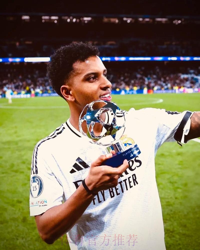 记者:罗德里戈想留在皇马 他希望赢得阿隆索信任 记者:罗德里戈想留在皇马 他希望赢得阿隆索信任